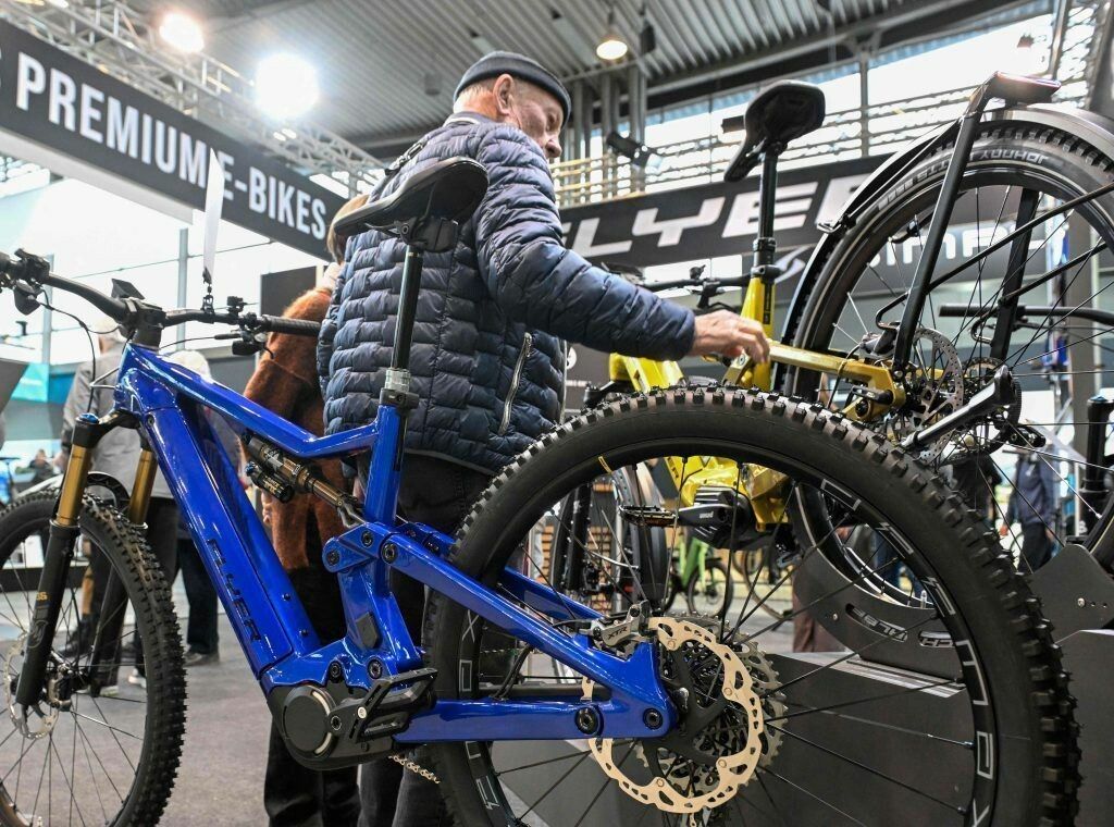 Das Interesse an einem E-Bike ist groß: Durchschnittlich geben Vorarlberger rund 4000 Euro für ihr Fahrrad aus.⇒AFP