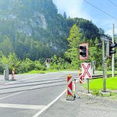 Bahnschranke statt Ortsumfahrung