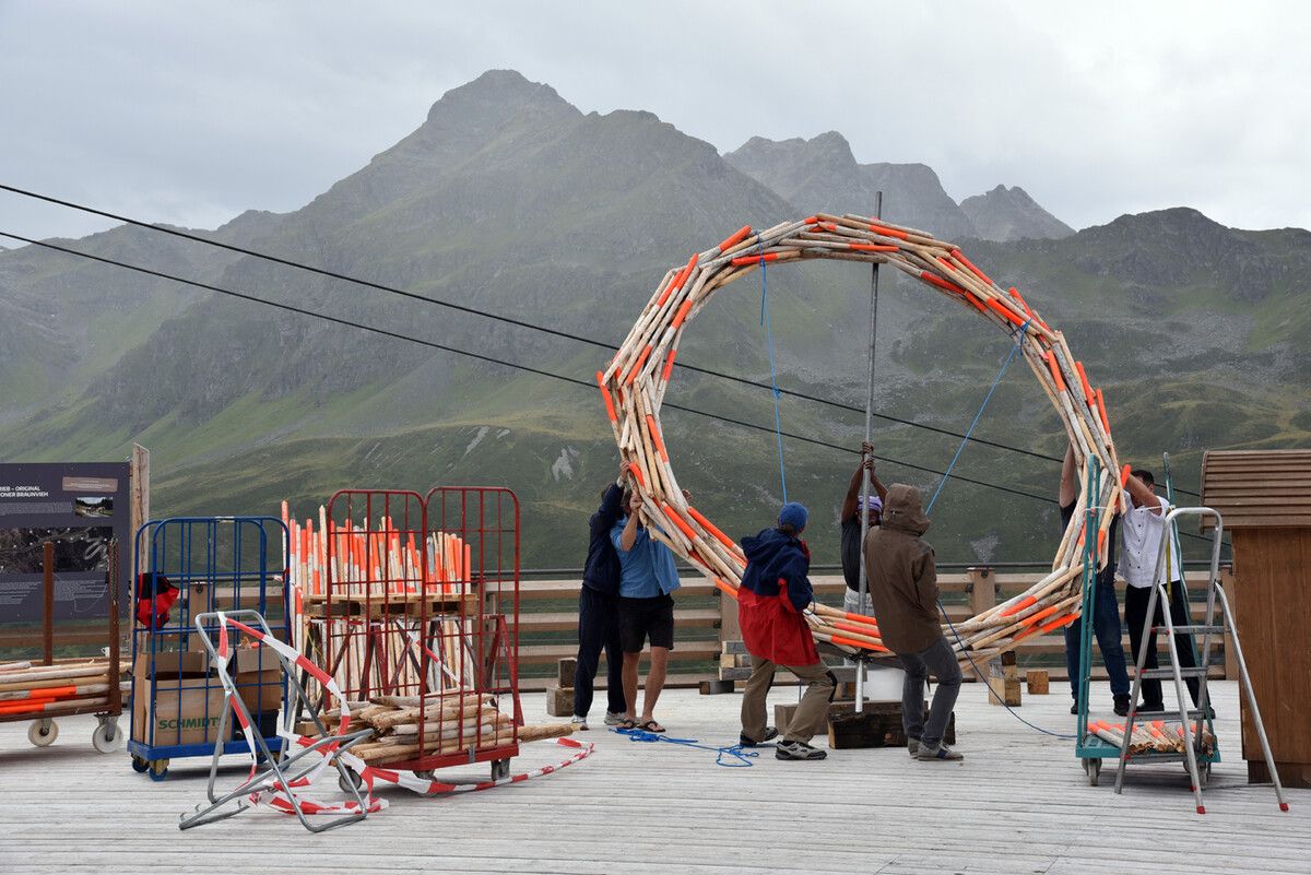 Die künstlerischen Ausdrucksformen sind Acrylmalerei, Holzschnitt, Aquarell, Zeichnung, Fotografie, Skulptur, Objekt- und Konzeptkunst, Land-Art und Video. ⇒Montafon Tourismus