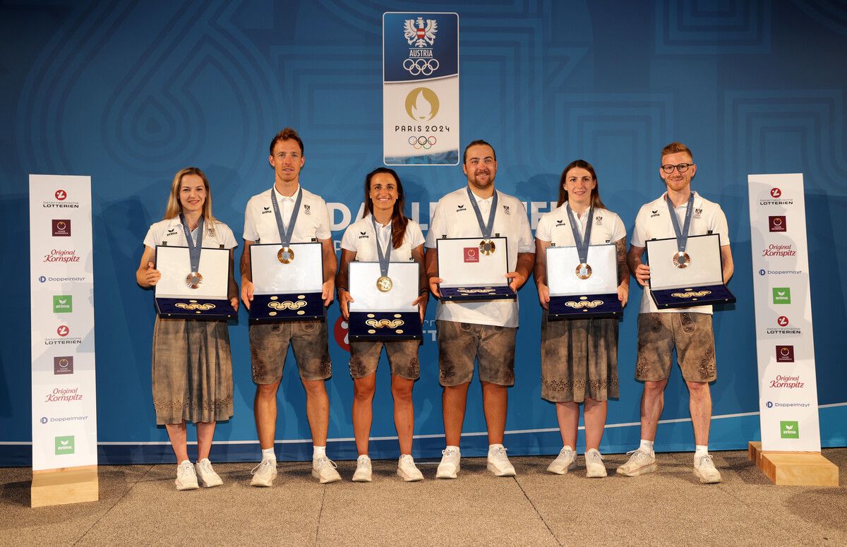 Die rot-weiß-roten Medaillengewinner bei den Olympischen Sommerspielen in Paris 2024, von links: Jessica Pilz, Lukas Mähr, Lara Vadlau, Valentin Bontus, Michaela Polleres und Jakob Schubert.⇒Fotos: gepa/4
