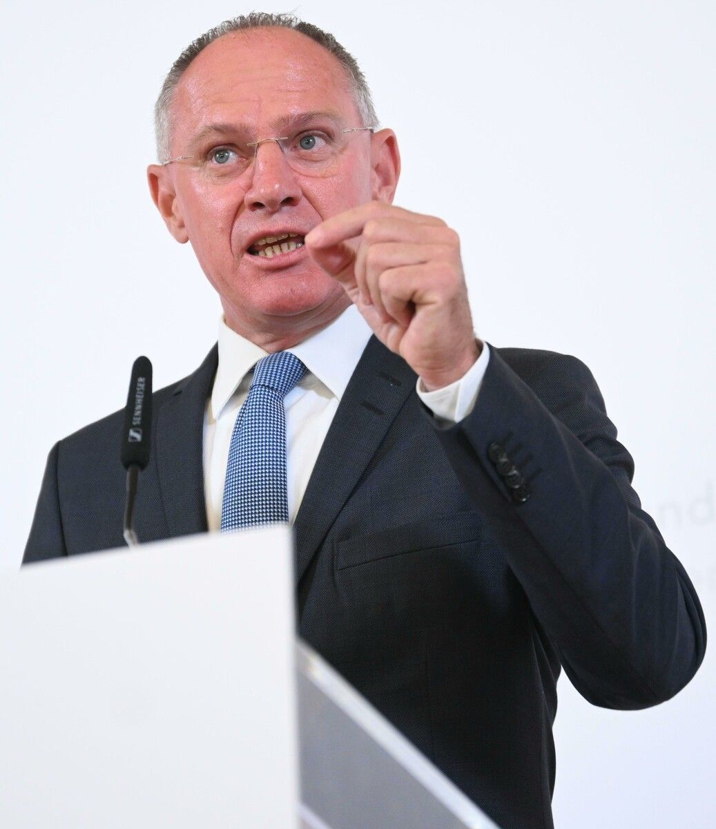 Die Terrorermittlungen laufen laut Karner weiter auf Hochdruck. ⇒APA
