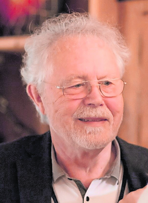 Dr. Fred Plötzeneder: „Der einzige Ansprechpartner für die eigenen Probleme ist einfach die Arztgattin.“