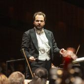 Eindrucksvolles Orchesterkonzert unter Petr Popelka. »D6