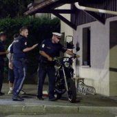 Mopedfahrer (15) lieferte der Polizei eine wilde Verfolgungsjagd in Lauterach. »A8
