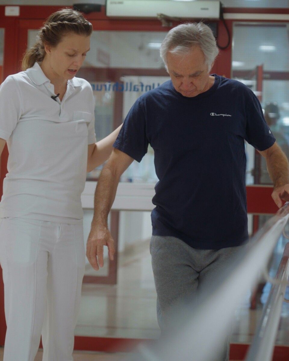 Gleich nach der Operation aus dem Krankenbett: Das erfordert die Mitarbeit des Patienten und aller Disziplinen in der Abteilung.⇒vlkh