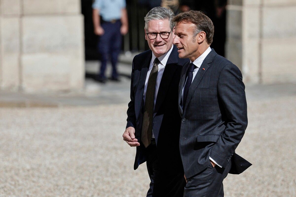 Großbritanniens neuer Premier Keir Starmer setzt seine EU-Tour fort und besuchte Frankreichs Präsidenten Emmanuel Macron in Paris. AFP