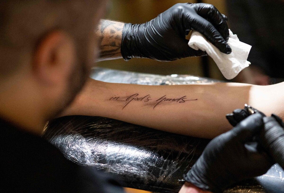 Jeder vierte Österreicher hat sich ein Tattoo stechen lassen. AFP