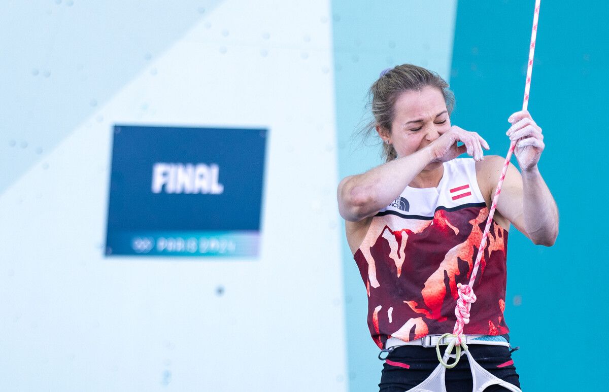 Jessica Pilz ließ nach ihrer Bronzemedaille ihren Gefühlen freien Lauf und vergoss dabei Freudentränen.⇒apa