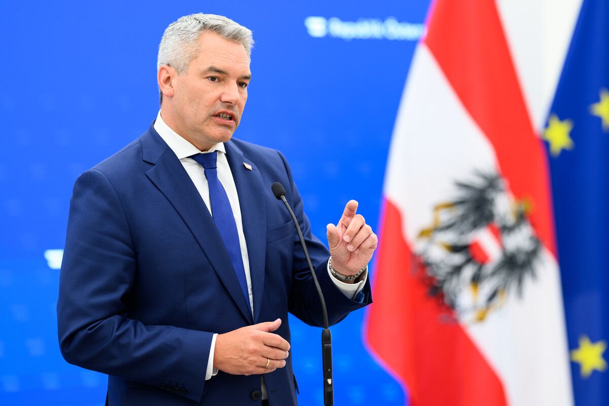 Kanzler Nehammer (ÖVP), der abermals die Möglichkeit zur Überwachung von Messenger-diensten bewarb, vor der Sitzung des Nationalen Sicherheitsrats.⇒. APA