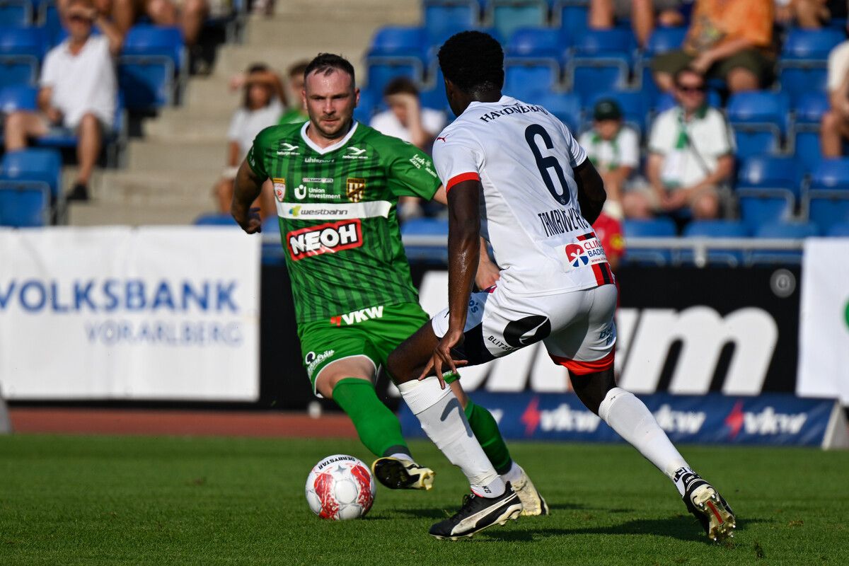 Leo Mikic erzielte per Elfmeter immerhin den ersten Treffer der Austria in der 2. Liga, dennoch blieb am Ende wieder nur ein Remis. ⇒gepa