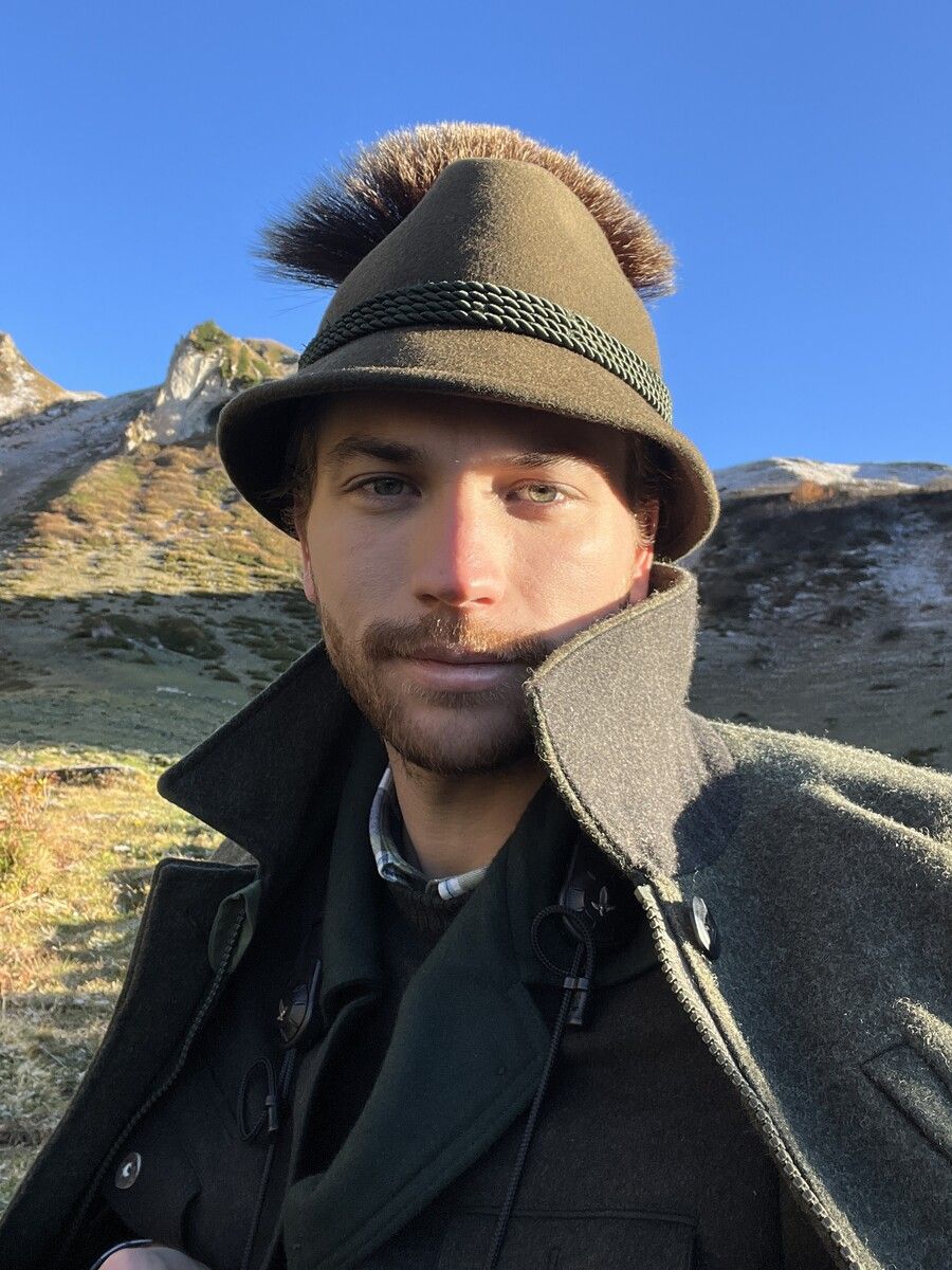 Nicolas Deuring siedelte die Murmeltiere um, statt sie zu schießen.⇒Deuring