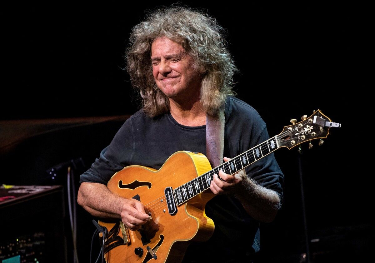 Pat Metheny in Aktion: Der Musiker geht auch noch mit 70 Jahren auf Tournee. ⇒AFP