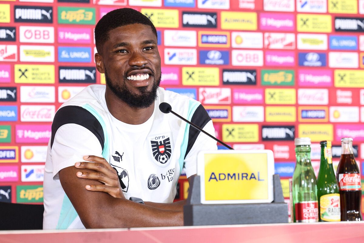 Von den Lens-Fans hat sich ÖFB-Teamverteidiger Kevin Danso bereits verabschiedet.⇒gepa