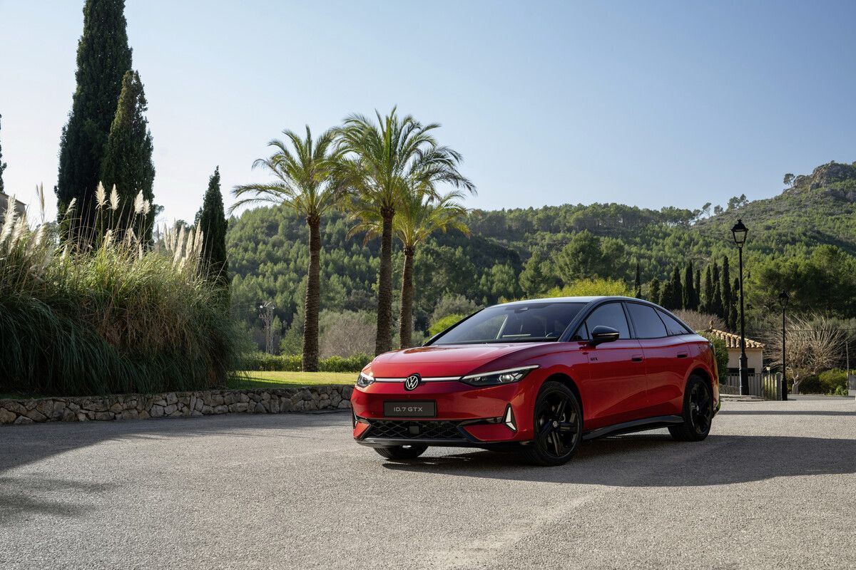 VW ID.7: Der Vollelektriker im gehobenen Mittelklasseformat hat sowohl als Schrägheck-Fünftürer als auch als Kombi – Tourer – 286 oder 340 PS Leistung.