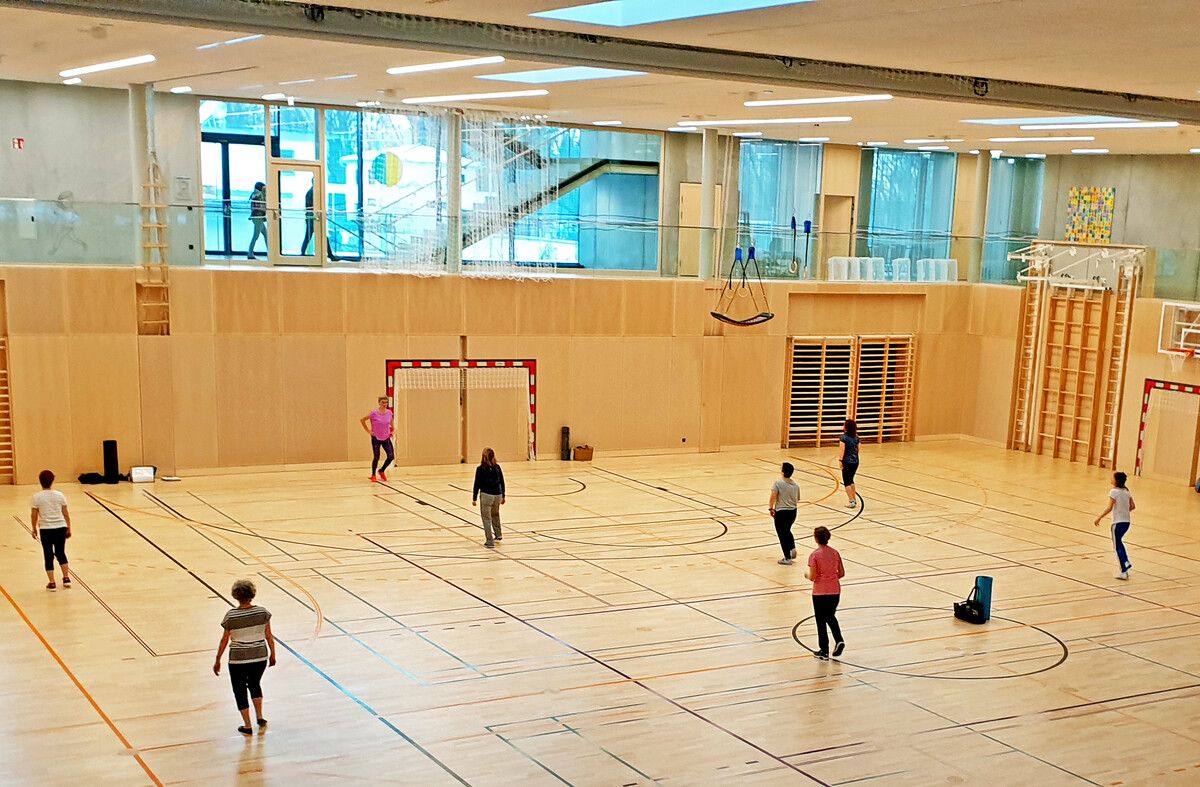 Wer regelmäßig körperlich aktiv ist, kann damit das allgemeine Wohlbefinden und die körperliche, psychische und soziale Gesundheit steigern.⇒Stadt Hohenems