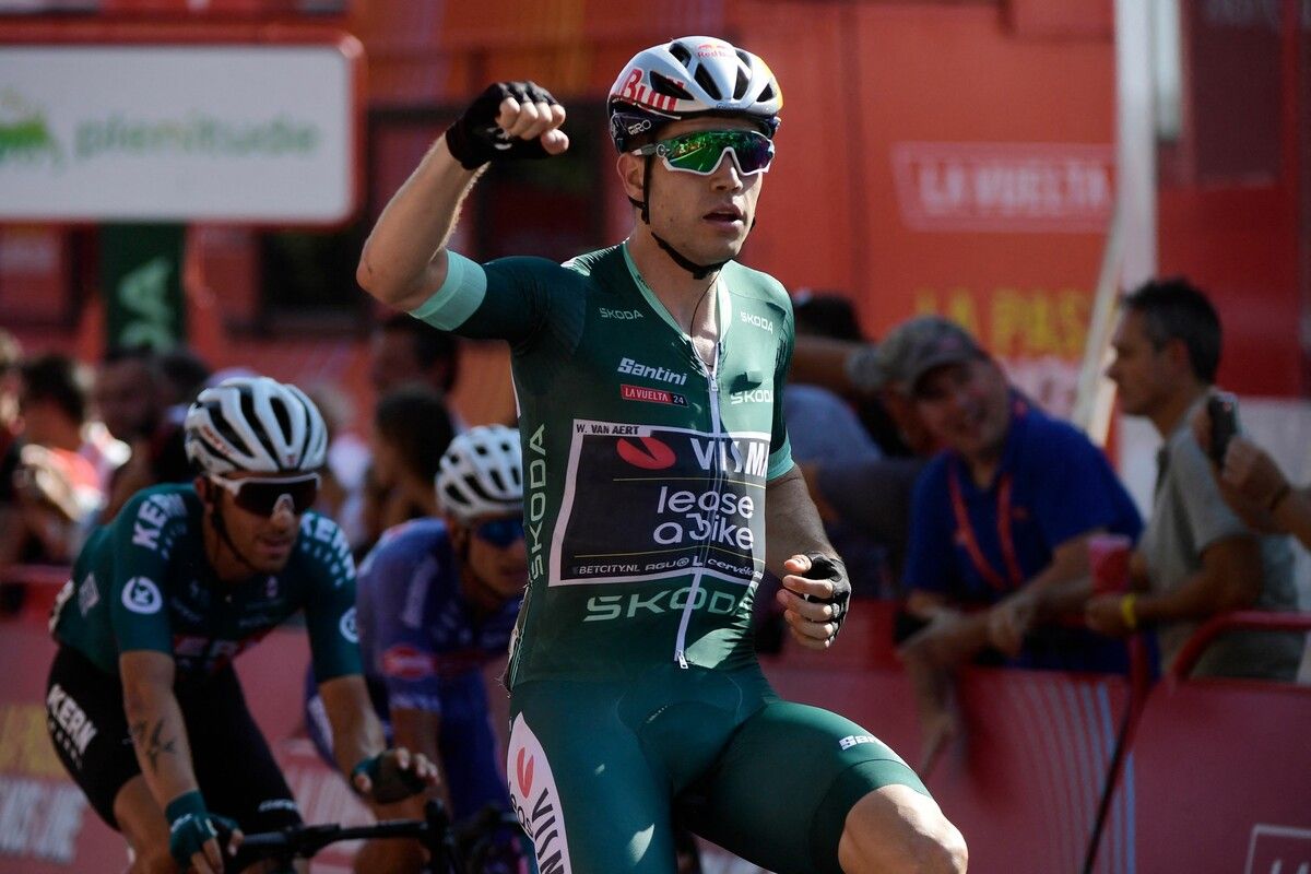 Wout van Aert feiert seinen zweiten Etappensieg bei der Vuelta.⇒Reuters