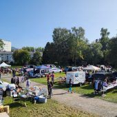 Flohmarkt vor dem „Lamm“