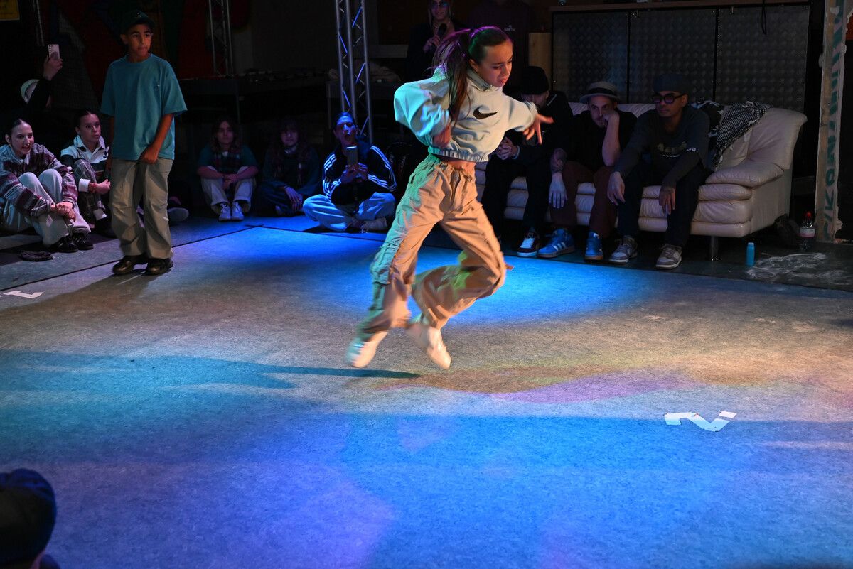 Am Wochenende stand im Culture Factor Y ein Dance Battle auf dem Programm, bei dem jeder Tanzstil erlaubt war. Auch viele Kinder nutzten die Chance und traten gegeneinander an. ⇒bvs (4)