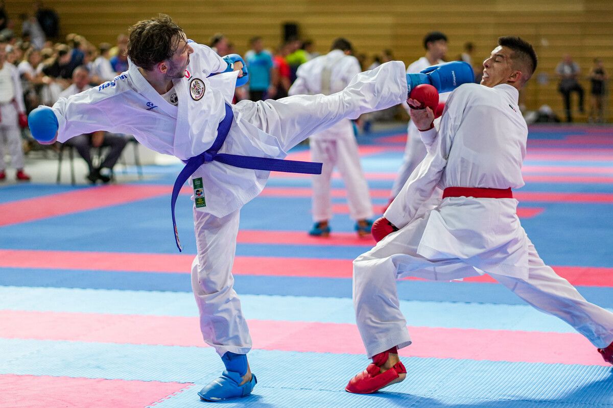 Andreas Nitz (l.) lieferte in Rijeka eine starke Leistung ab.⇒Karate Vorarlberg