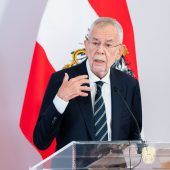 Politik in Kürze