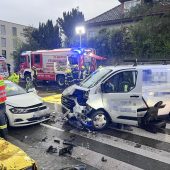 Zwei Schwerverletzte nach ­Frontalkollision in Bregenz