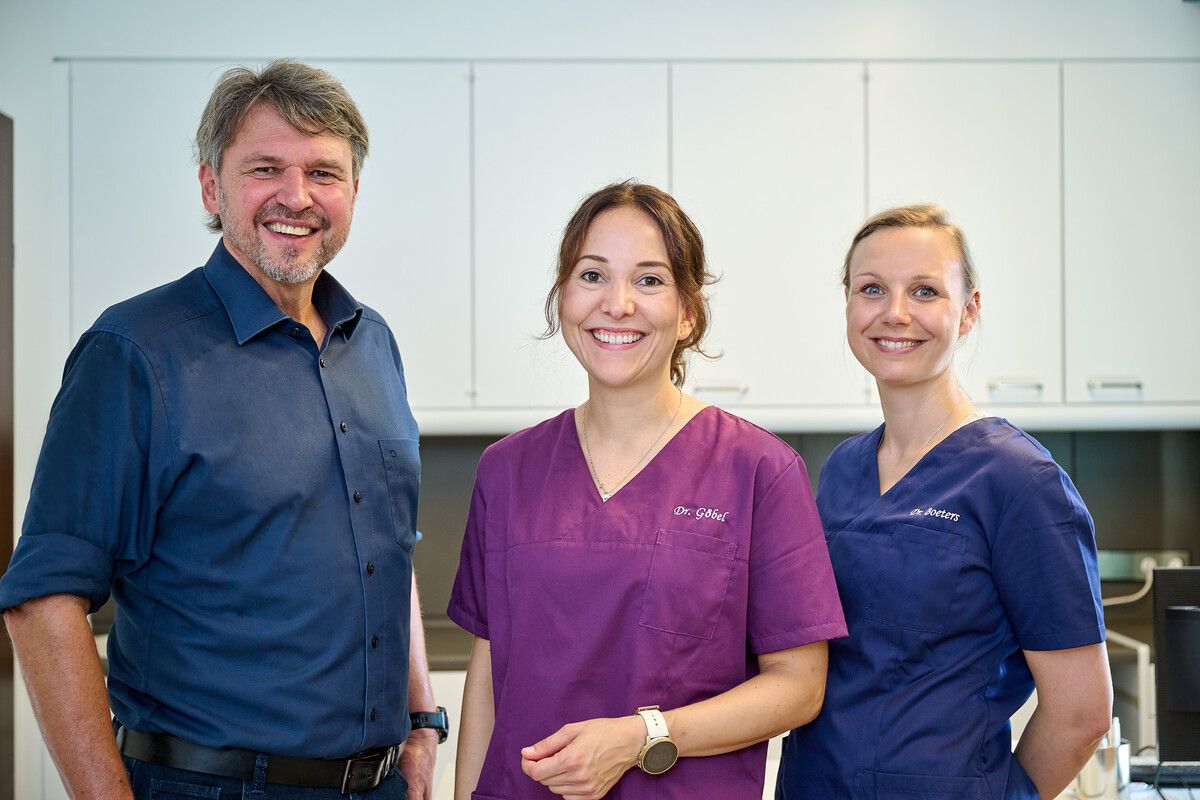 Bürgermeister Kurt Fischer besuchte letzte Woche die Dermatologinnen in der Staldenstraße 4a.