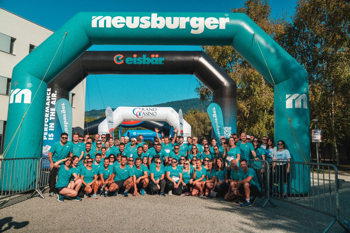 Das Wolfurter Unternehmen Meusburger war mit einem großen Team am Start.