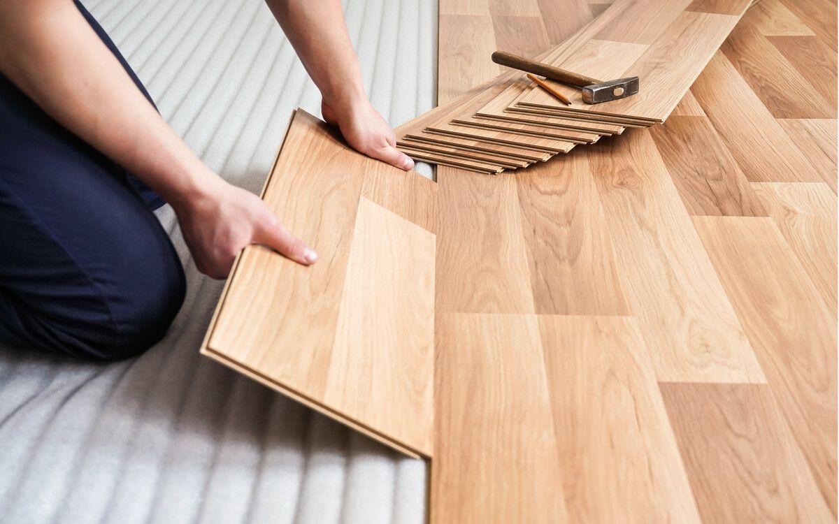 Der Klassiker Parkett ist unverändert stark gefragt. Seit Jahren ist Eiche für viele die Holzsorte schlechthin.⇒Shutterstock