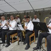 Feiern und spielen im Klostergarten