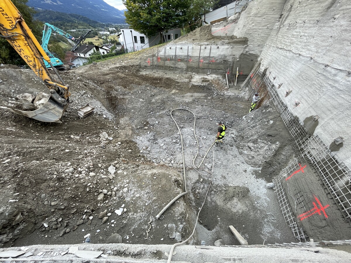 Die Bauarbeiten für das neue Bildungszentrum Fellengatter sind in vollem Gange. ⇒VN/HARTMANN