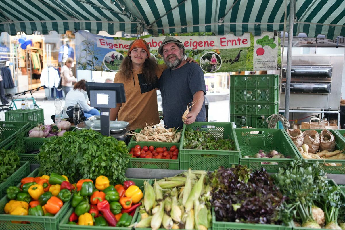 Die Marktstände boten bäuerliche Qualitätsprodukte feil. ⇒VLK