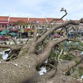 Super-Taifun Yagi fegte  15 Stunden lang über Vietnam