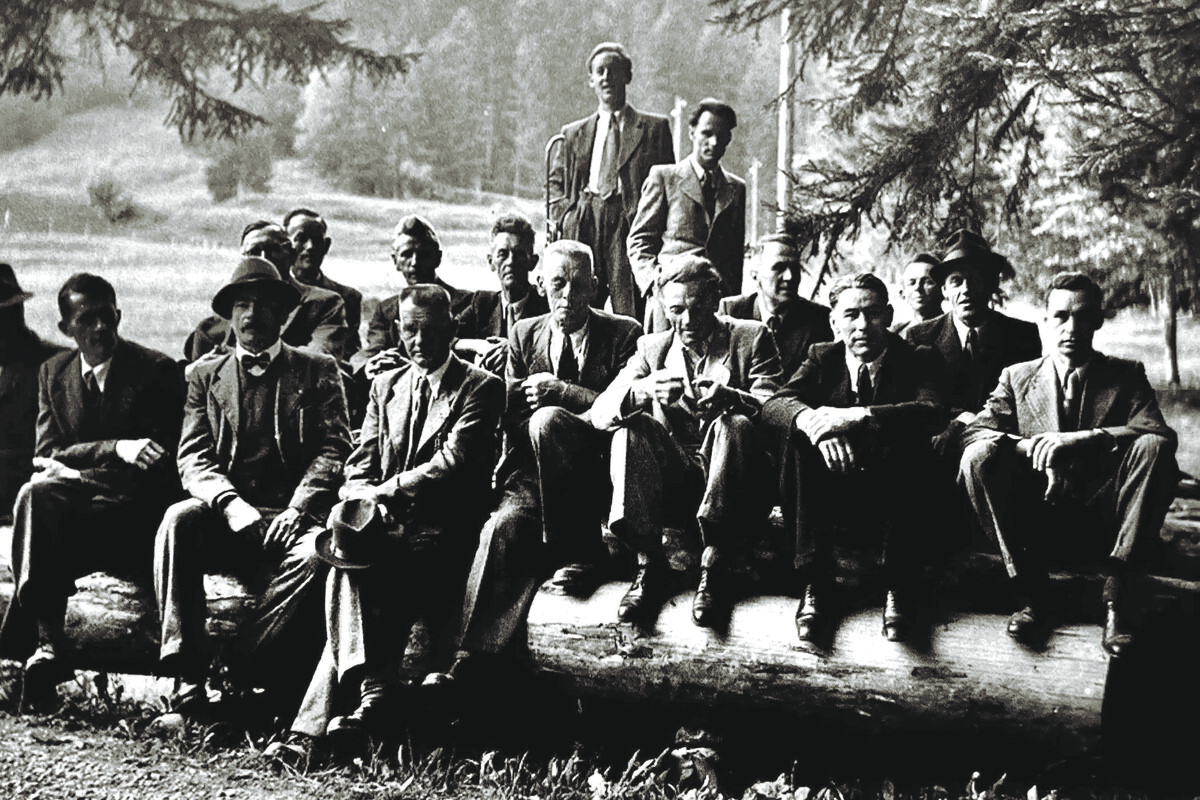 Eine facettenreiche Auseinandersetzung mit der Geschichte und den Menschen Hittisaus bietet das Buch „Das Paradies meines Vaters“. ⇒josef weiss