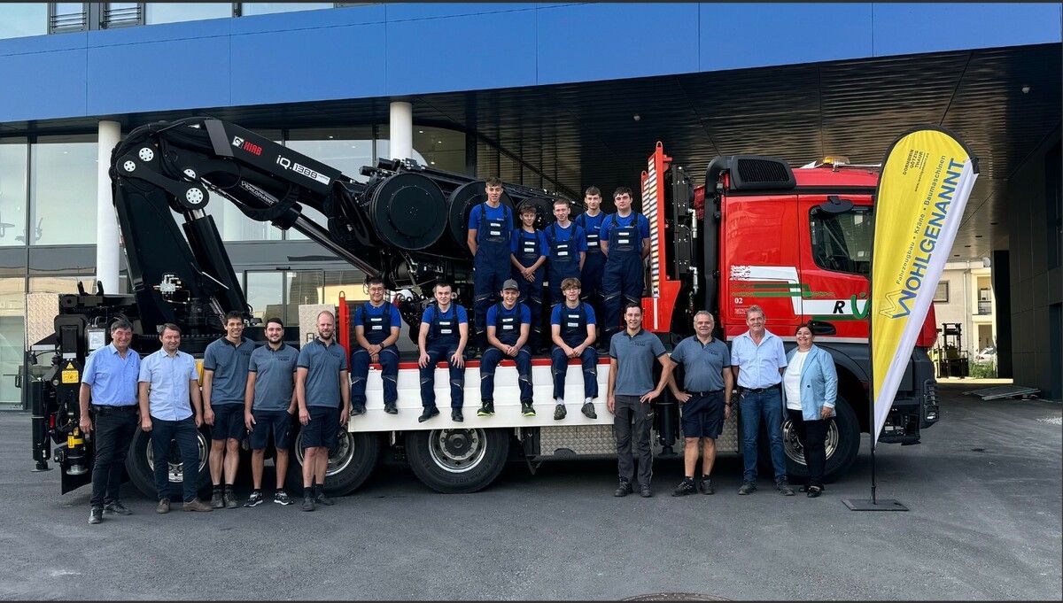 Fahrzeugbau Wohlgenannt begrüßt neun angehende Fachkräfte zum Start ihrer Ausbildung. Sieben Fahrzeugbautechniker und zwei Baumaschinentechniker werden an den Standorten Dornbirn und Götzis ausgebildet. ⇒wohlgenannt