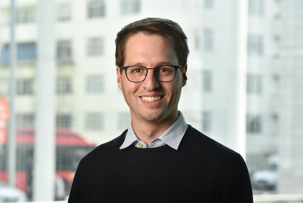 Florian Glöcklhofer aus Bregenz bringt sein Wissen in Chemie im Rahmen von Forschungsaufgaben an der TU Wien ein. ⇒imperial college
