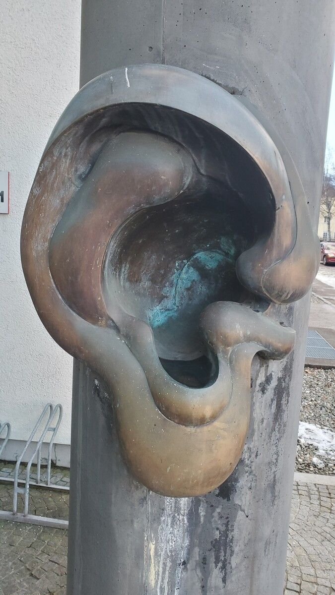 ⇒
Franz Troyer