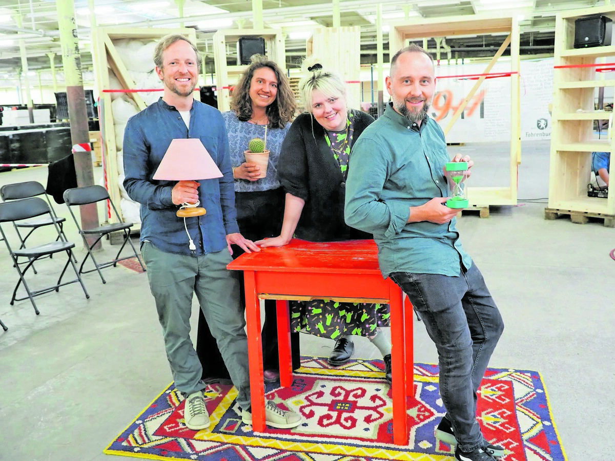Franziska Möhrle und Valerie Rainer vom Architekturkollektiv „auf‘strich“ mit Klemens Thaler und Michael Lederer vom Büro für Freiwilliges Engagement im Hämmerleareal.