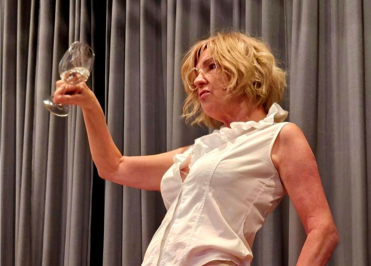 Happy Birthday – Gabi Fleisch alias Oma Rosa feiert mit dem neuen Programm Fleischsuppe am Mittwoch in Alberschwende Premiere.