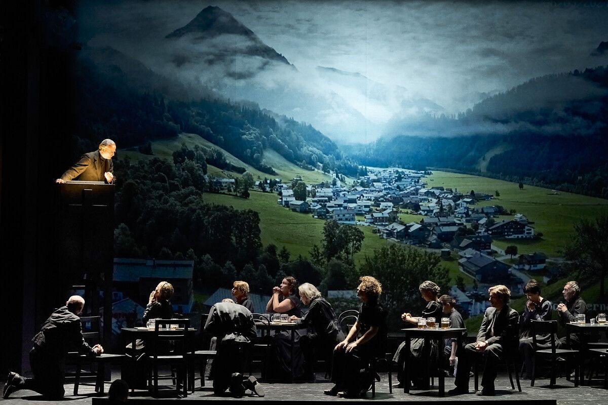 Im Vorarlberger Landestheater wurde am Samstagabend „Aus seinem Leben” uraufgeführt. ⇒anja köhler