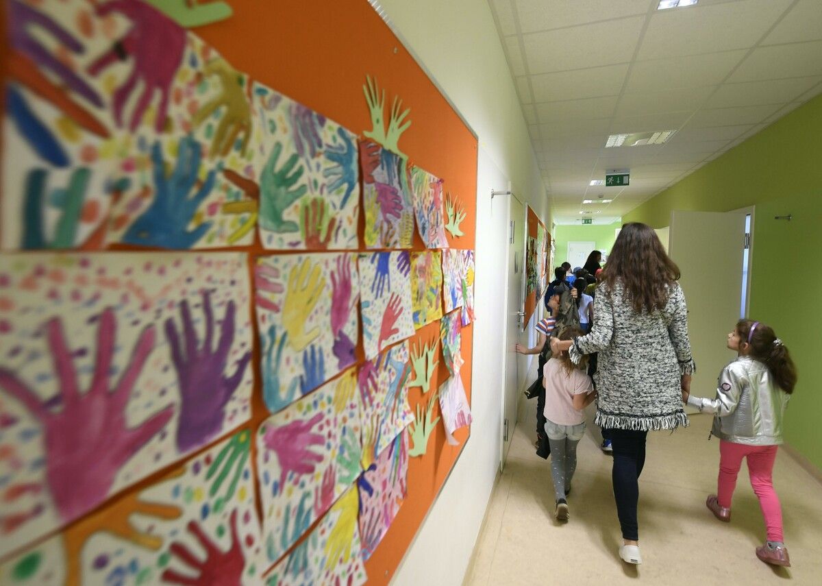 In den Volksschulen und Mittelschulen spürt man den Lehrkräftemangel am stärksten. ⇒APA/Schneider
