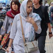 Iranerinnen werden weiter drangsaliert