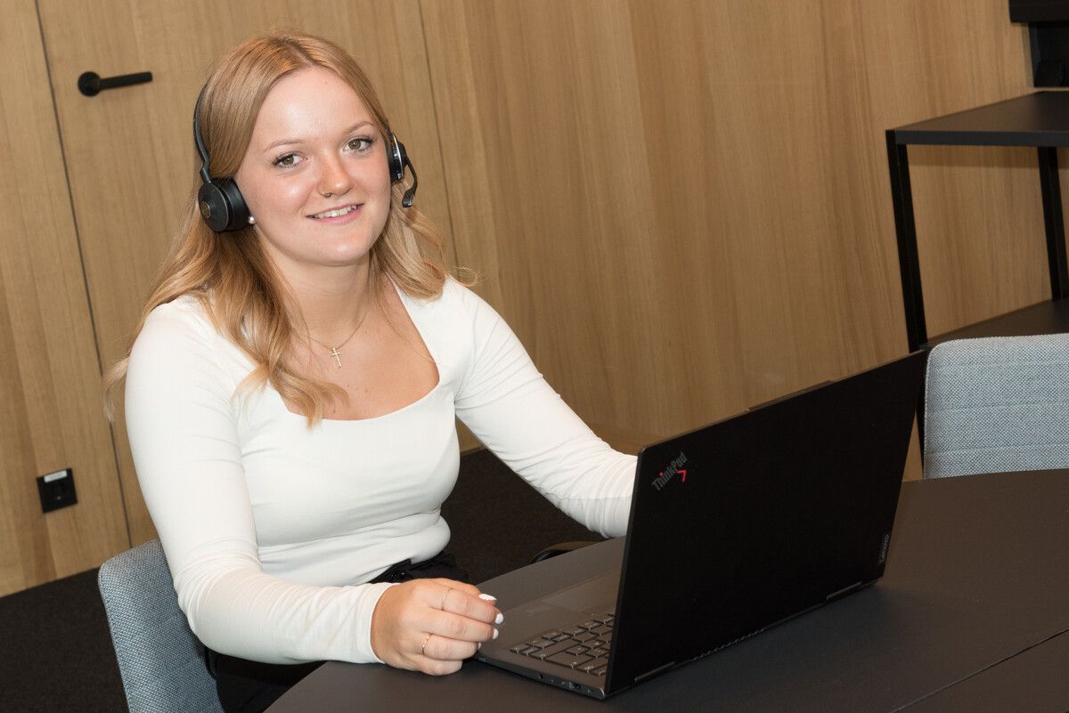 Katharina: „Selbstständigkeit, Genauigkeit und Teamfähigkeit sind auf jeden Fall wichtig.“⇒VLV