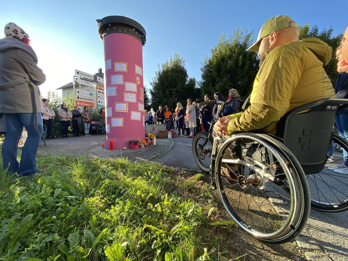 Kennelbach gedachte am Sonntagabend der 25-jährigen Spanierin. ⇒VN/Rauch