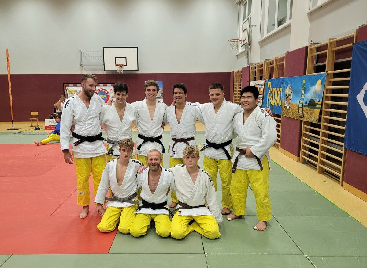 Knappe Niederlage für Dornbirns Judokas in Linz – der UJC Dornbirn sichert sich trotzdem den Halbfinaleinzug.⇒cth