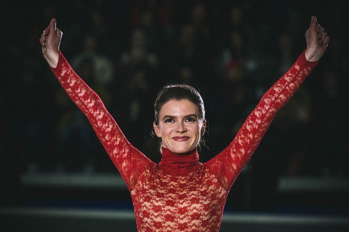 Lavinia Nowak verkörpert die DDR-Sportikone Katharina Witt.⇒ZDF/Stanislav Honzík