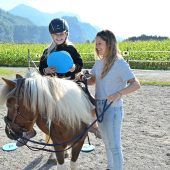 Wie Tiere Kindern beim Lernen helfen