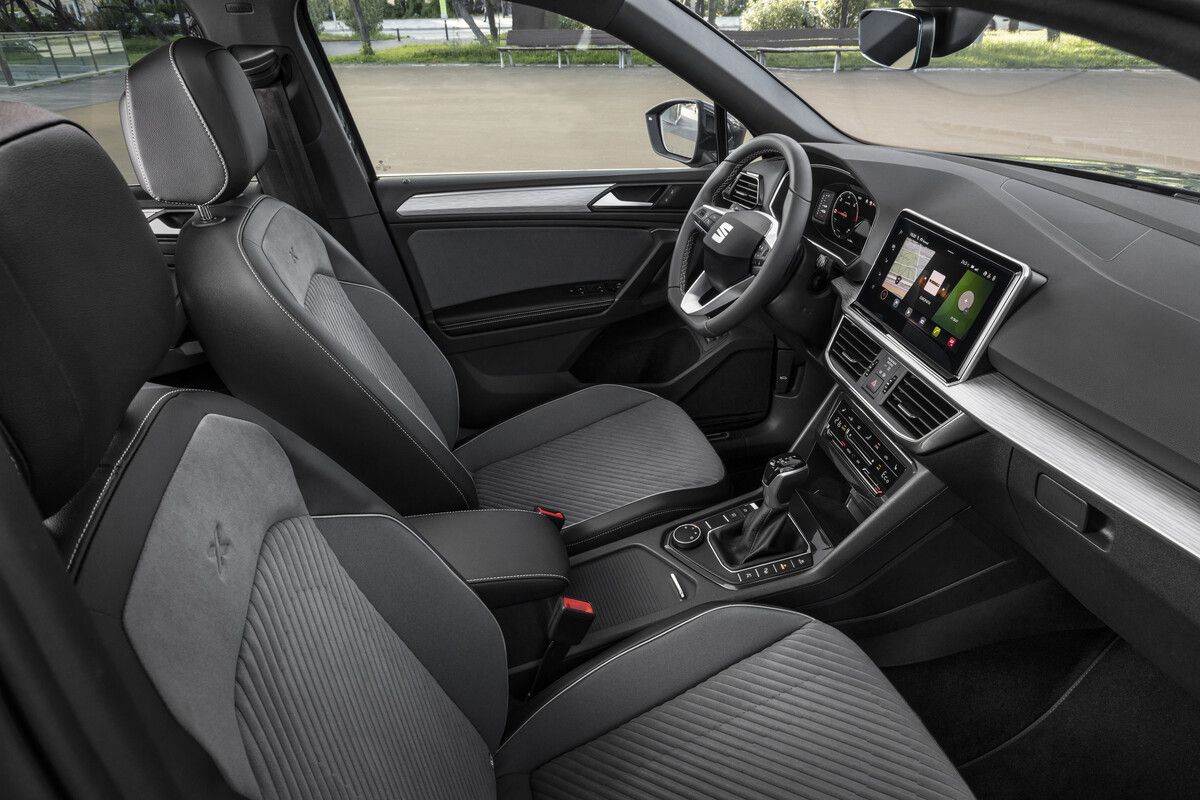 Pilotenkanzel im typischen Seat-Stil, reduziert und nicht überladen, deshalb auf Anhieb durchschaubar.