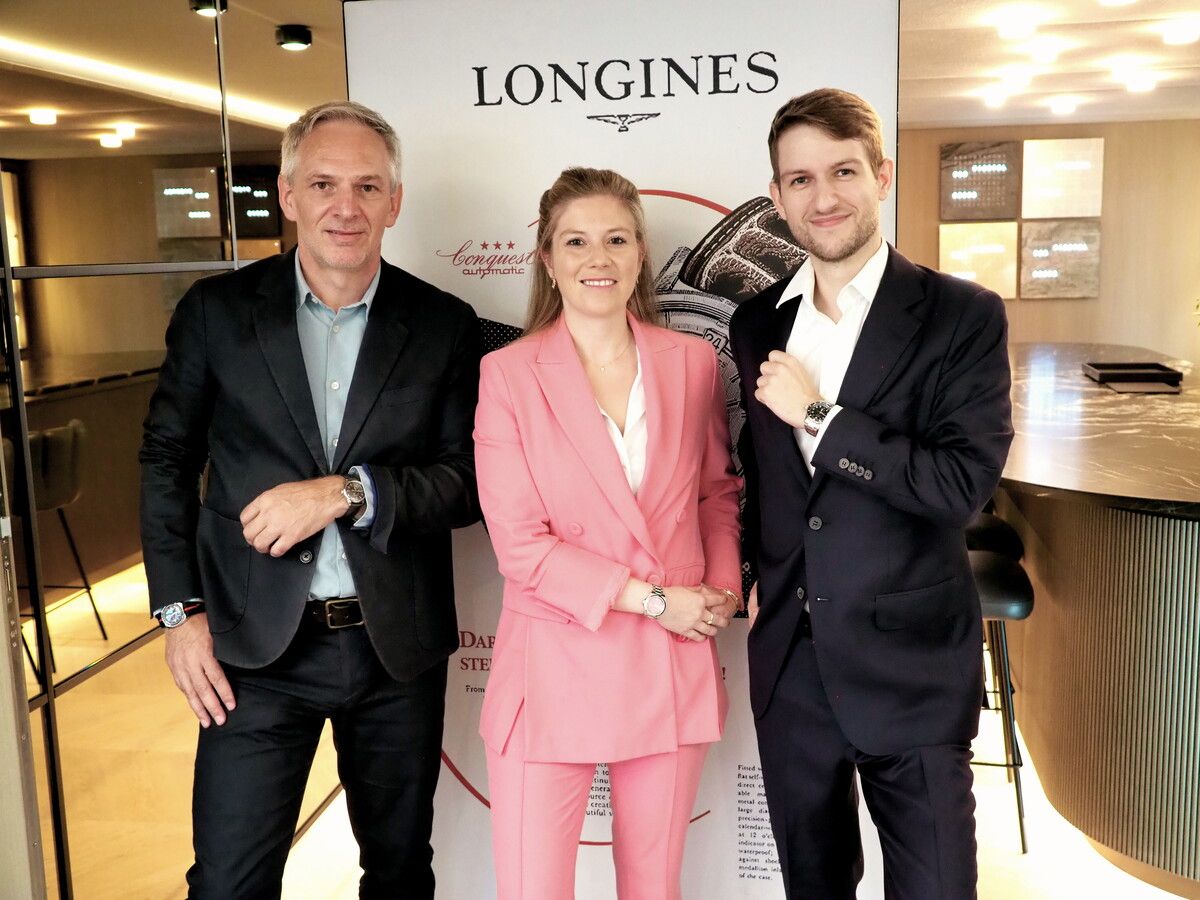 Präg-Geschäftsführerin Anna-Lena Hollfelder mit Daniel Hug (Longines Head of Brand) und Florian Wejrowsky (Longines Marketing). ⇒sie