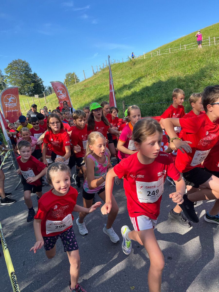 Rege Teilnahme beim Kinder-Pfänderlauf am Sonntag.⇒Veranstalter