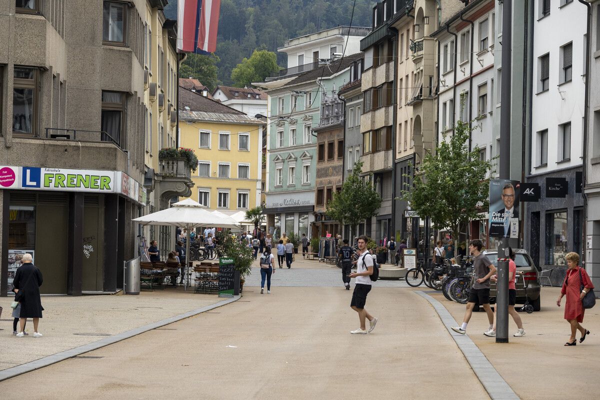Ritsch feuert gegen andere Städte, während die Fahrschule Frener die Bregenzer Fußgängerzone vor den VfGH stellt.⇒VN/Paulitsch